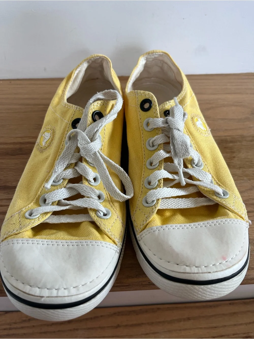 CROCS casual low